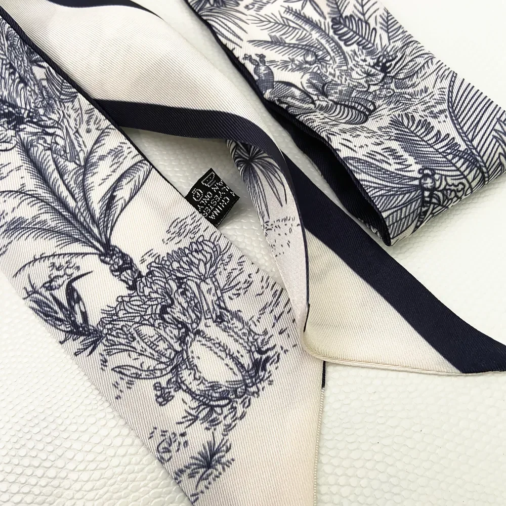وشاح شريطي ممتد، باندانا وحقيب - مراجعة Travel Accessories Aesthetic وسعره