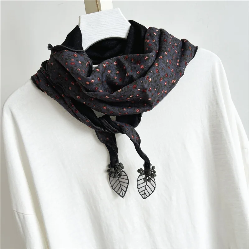 موضة خريف 2025 وشاح نسائي شتوي - مراجعة Travel Accessories Aesthetic وسعره